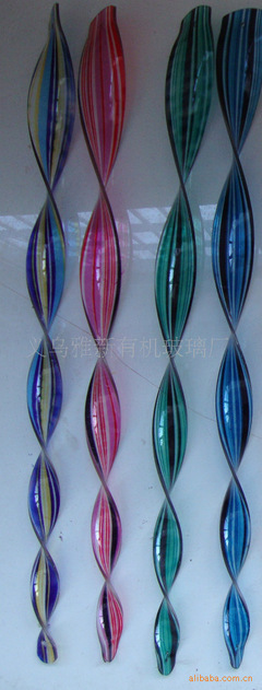 义乌市康烨工艺品厂 专业供应鬼节骷髅头塑料挂饰与风铃配件